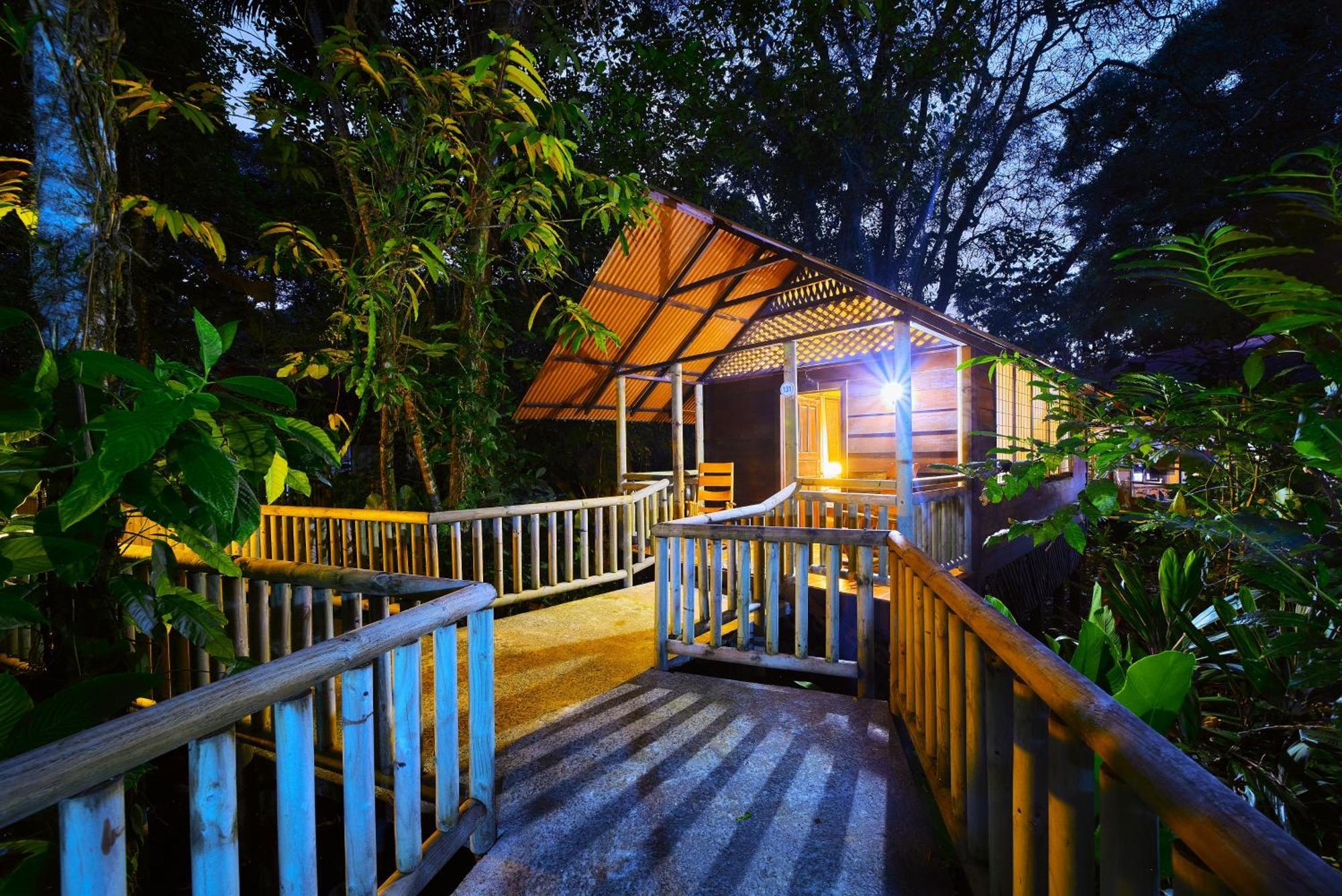 Aninga Lodge Tortuguero Extérieur photo