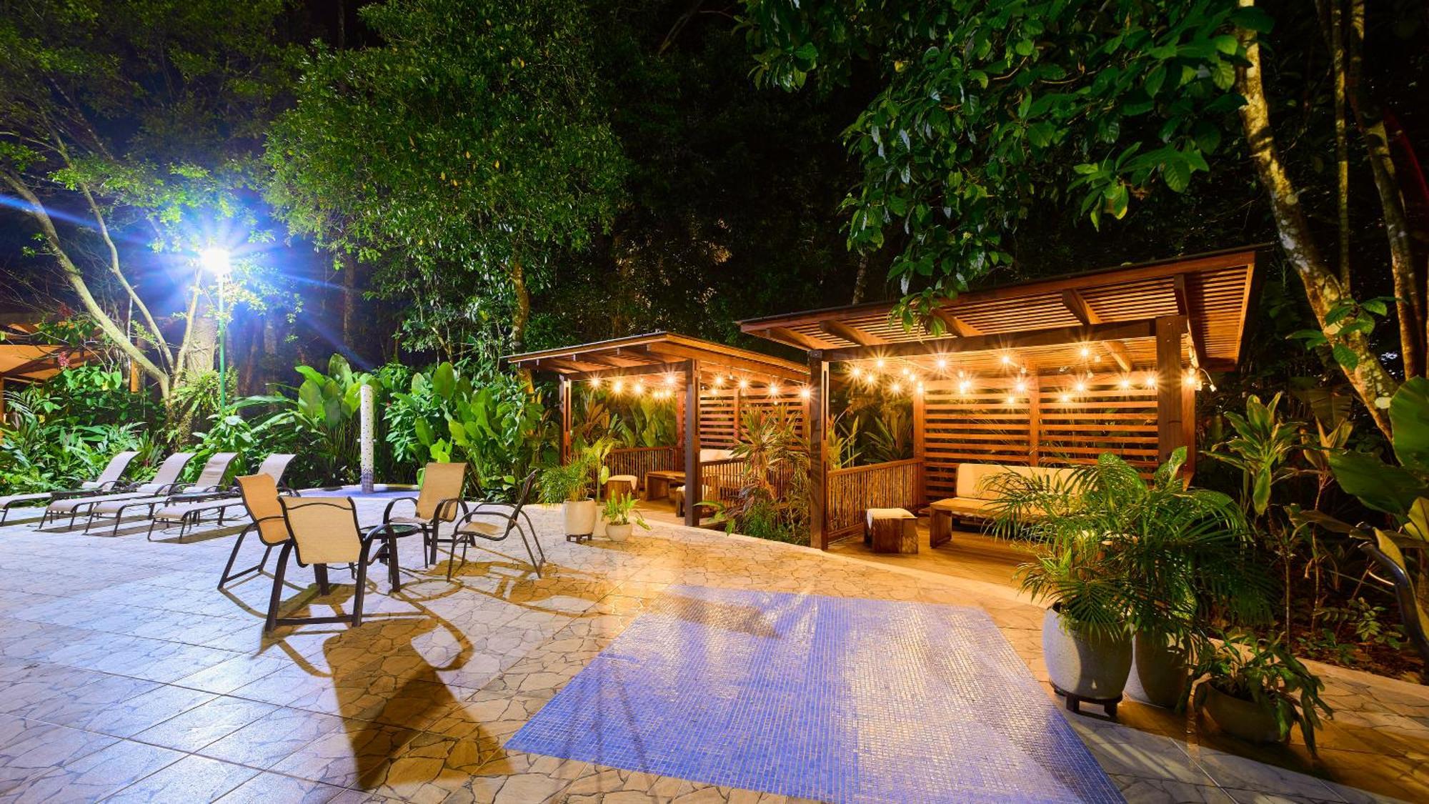 Aninga Lodge Tortuguero Extérieur photo